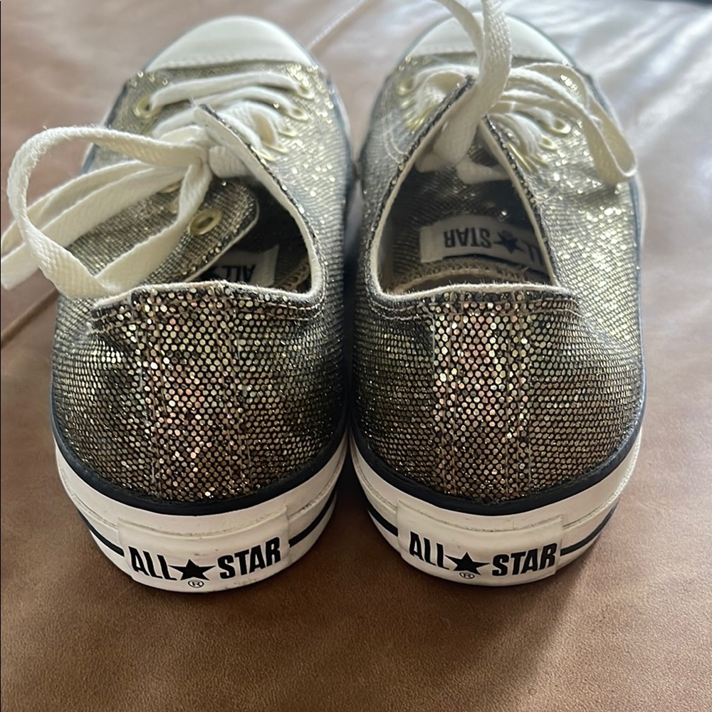 Gold Glitter Low-Top converse - Picture 3 of 4